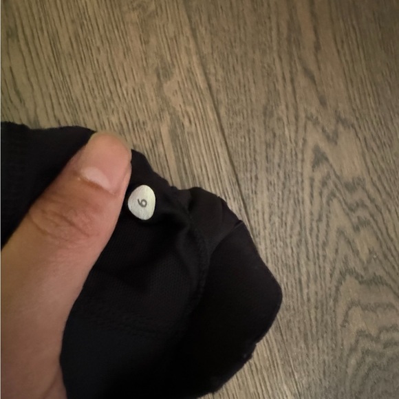 Lululemon bra two layers - Picture 4 of 4